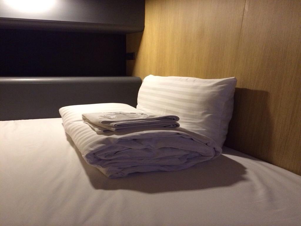 Mybed Ratchada Hotel Bangkok Eksteriør billede